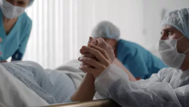 Meglátja Patricia a gyermekét a születése után és sokkot kap