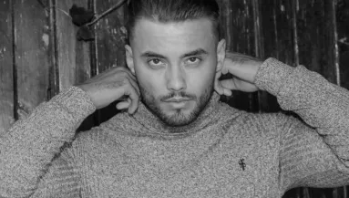 Rejtélyes tragédia: egy csatornában találták holtan a valóságshow sztárt